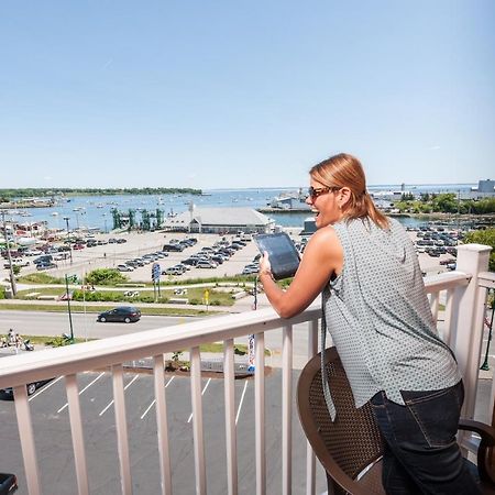 Rockland Harbor Hotel Екстер'єр фото