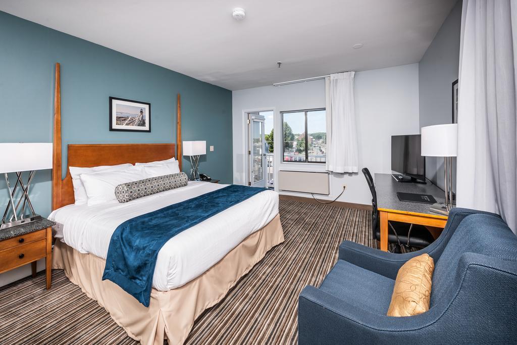 Rockland Harbor Hotel Екстер'єр фото