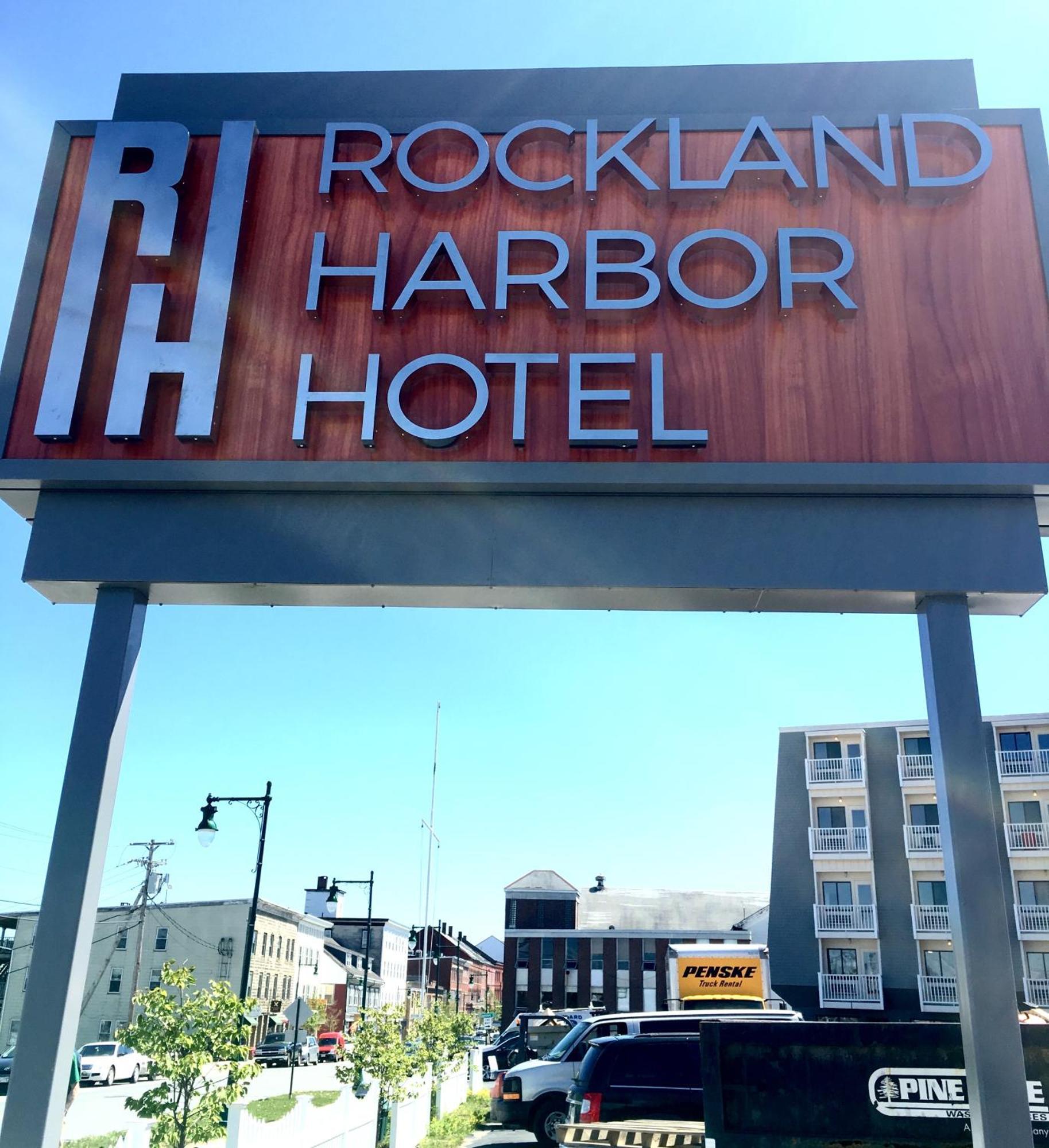 Rockland Harbor Hotel Екстер'єр фото