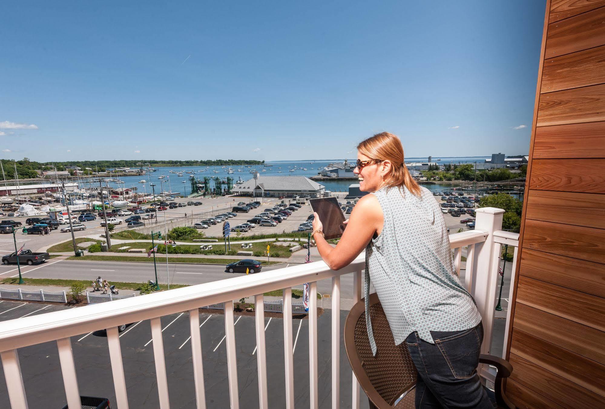 Rockland Harbor Hotel Екстер'єр фото