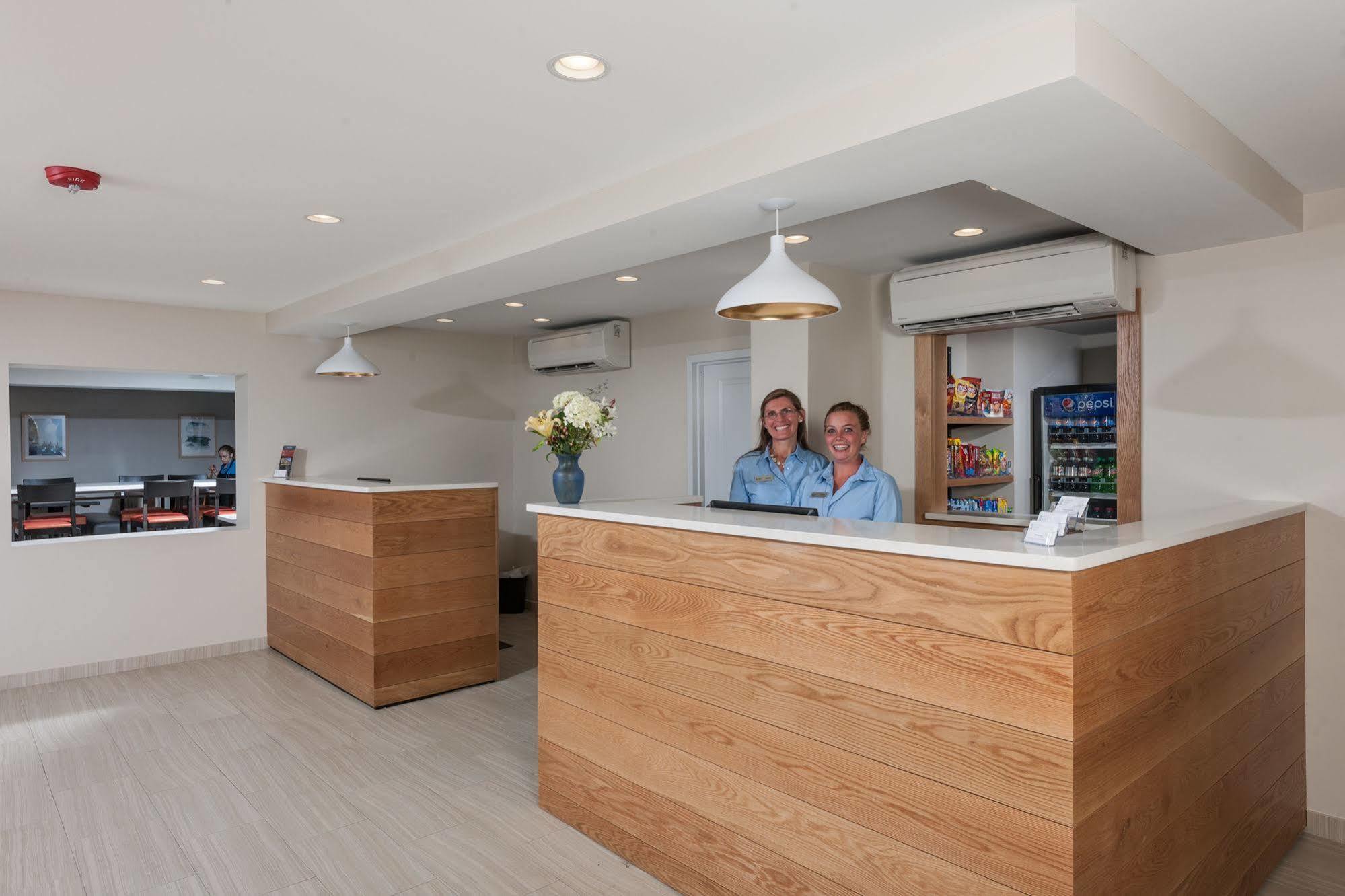 Rockland Harbor Hotel Екстер'єр фото
